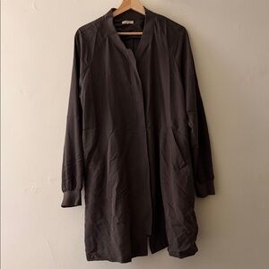 Pleione Dark Brown Cover-Up